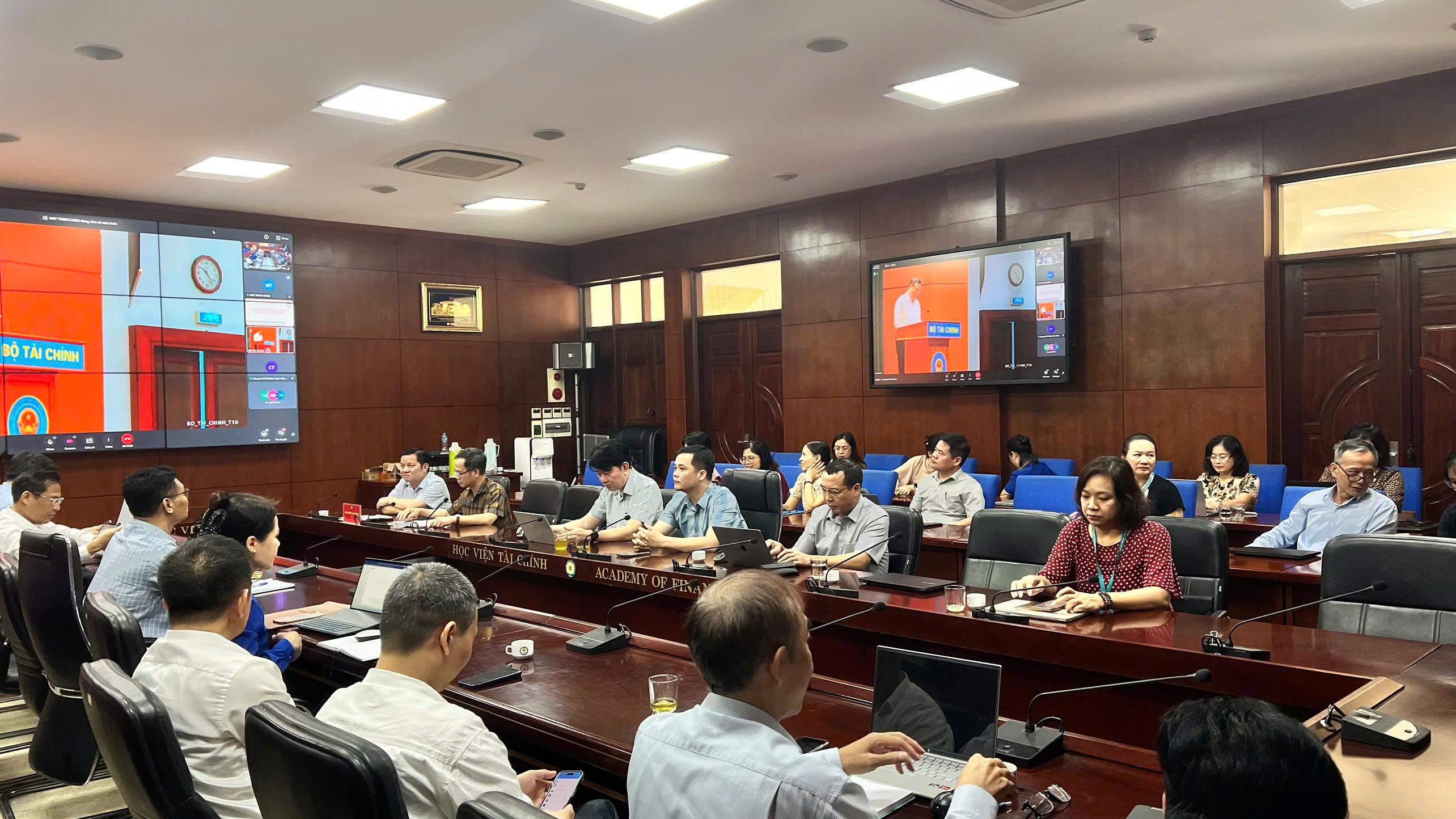 Đảng ủy Học viện Tài chính tổ chức hội nghị quán triệt, triển khai các kế hoạch, chương trình hành động của đảng ủy bộ tài chính thực hiện các nghị quyết, kết luận của hội nghị Trung ương 3 khóa XIV